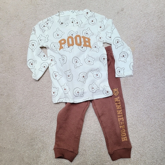 Disney Other - Winnie the Pooh Matching Set